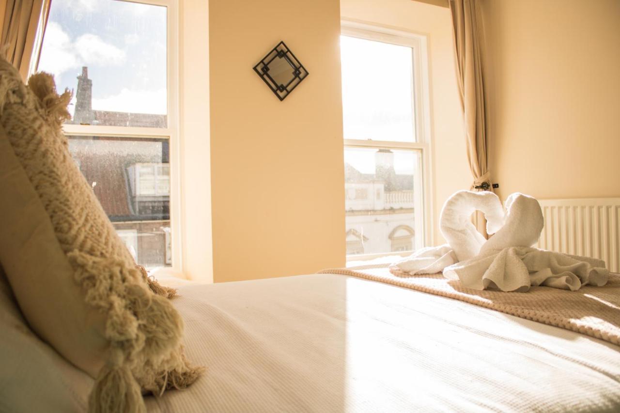 Stunning 3 Double Bedroom Apartment - *Town Centre / Near Beach* Berwick Upon Tweed Exteriör bild